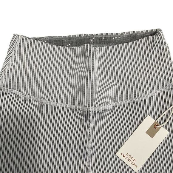 *NWT, Womens, Good American, Seamless Ribbed Leggings, White w/ Black, Sz 1/2 - Picture 4 of 8